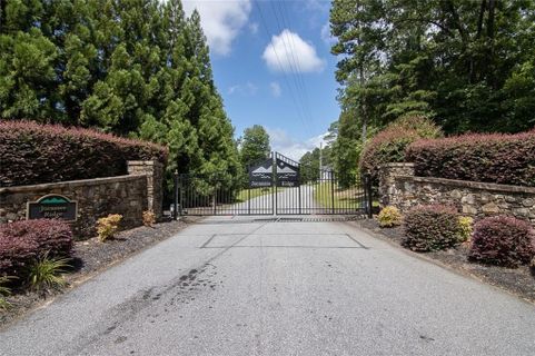 S13 Meadow View Way