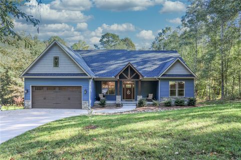 105 Andover Turn