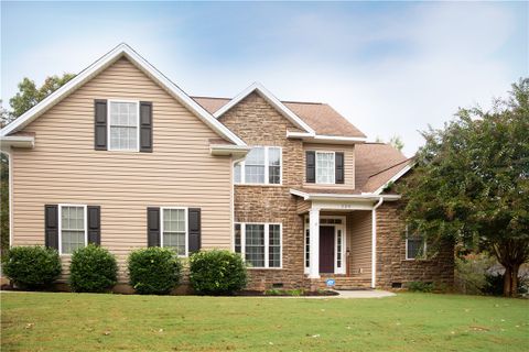 220 Devonhurst Drive
