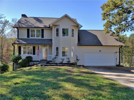 1240 Green Fern Drive sold home in White Oak Hills, Greenville, SC