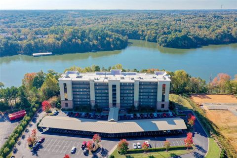 101 Watermarke Lane