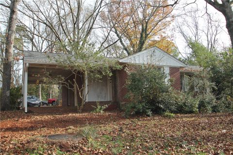 320 Pendleton Road sold home in Sunny Acres, Clemson, SC