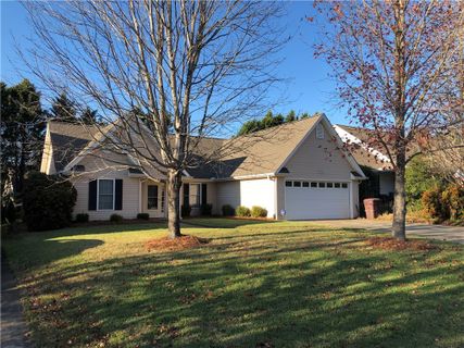 202 Grand Oak Circle