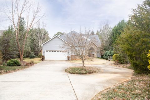 162 S Oak Pointe Drive sold home in South Oak Point, Seneca, SC