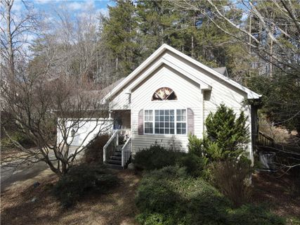 109 Indian Trail Road sold home in Indian Oaks, Seneca, SC