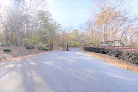 1006 Tugaloo Heights Circle