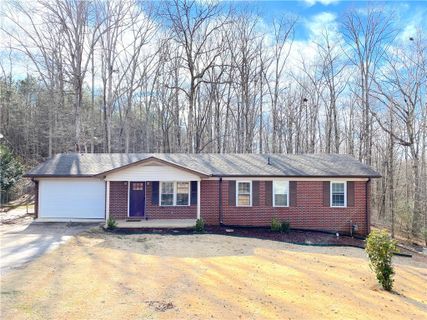409 E Springwood Drive sold home in Oconee Estates, Seneca, SC