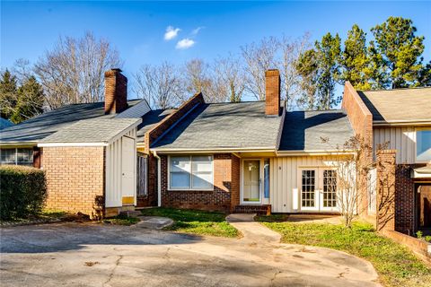 3 Woodbridge Circle