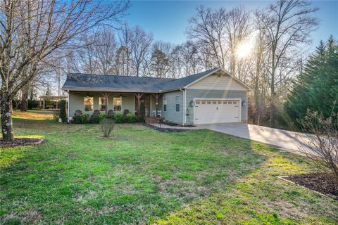 113 Richland Creek Drive sold home in Richland Creek, Westminster, SC