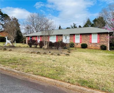 111 Evergreen Drive