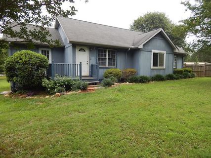 100 Lakeview Drive