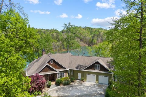 230 Mountain View Pointe Drive sold home in Mountain View Pointe, Seneca, SC