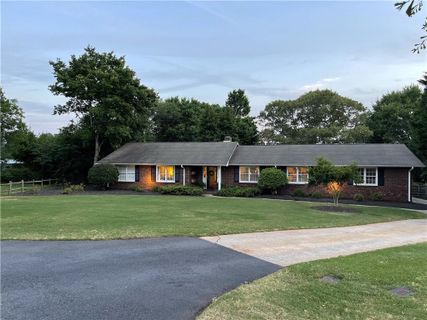 107 Kingshill Drive