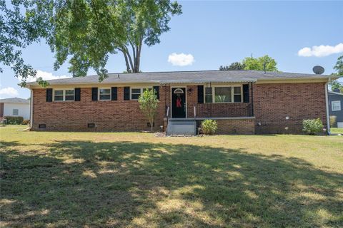 104 Hiwassee Drive sold home in Indian Hills, Greenville, SC