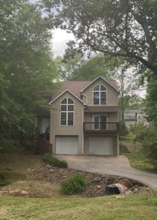210 Oak Knoll Terrace