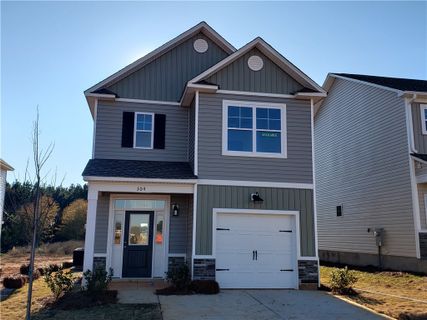 123 Weaver Way