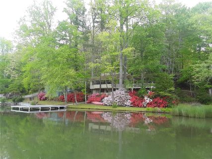 619 Crossland Creek Court sold home in Cherokee Lake, Tamassee, SC