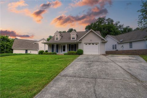 125 Grand Oak Circle