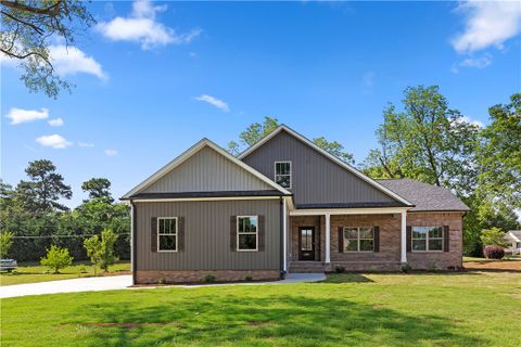 200 Spruce Creek sold home in Spring Brook, Anderson, SC