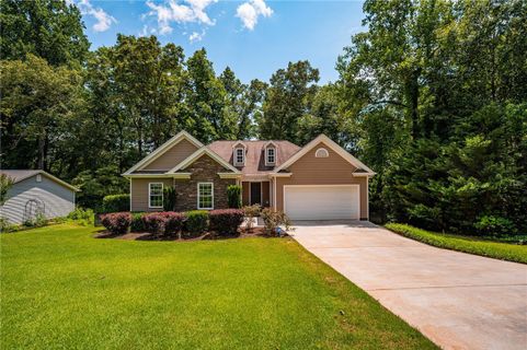 205 Westminster Drive sold home in Forest Hills, Pendleton, SC
