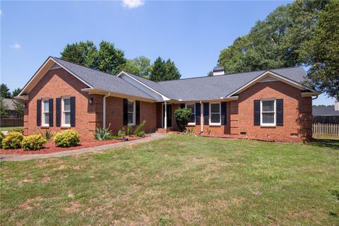 203 Canebrake Drive