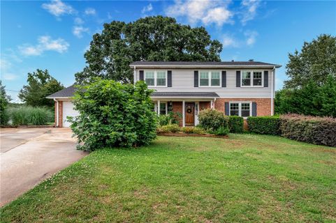 104 Forest Park Drive sold home in Forest Park Sub, Easley, SC