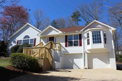 1503 Iroquois Drive