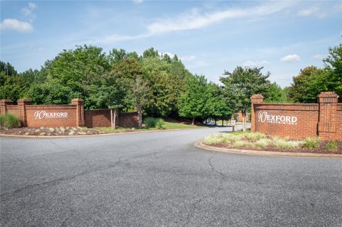 160 Wexford Drive 103
