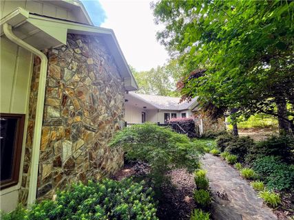 120 Beacon Ridge Circle