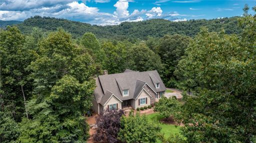 216 Vineyard Park