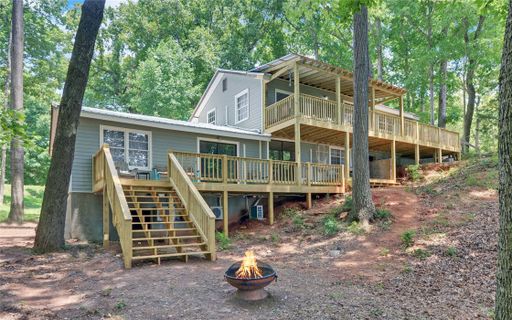 Previously sold for $379,000
