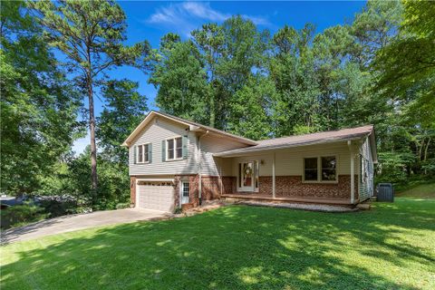 300 Bobolink Drive
