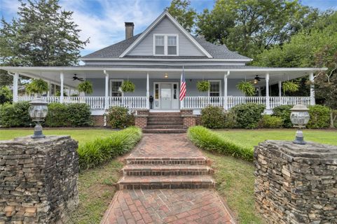 Previously sold for $389,000