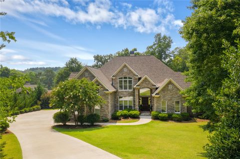 303 Pinehurst Court