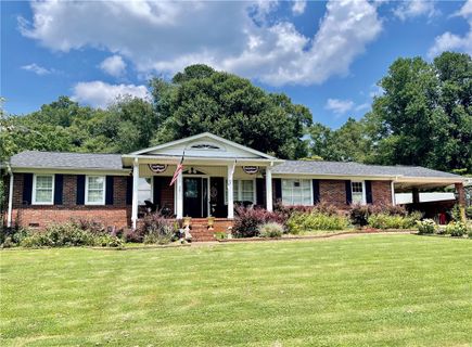 307 Hillandale Road