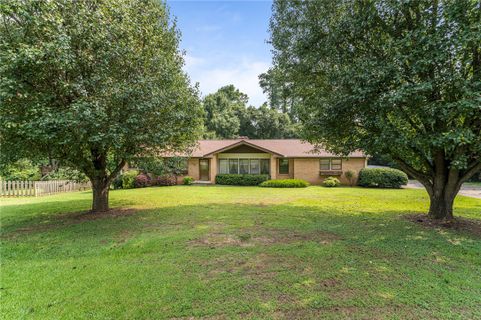 526 Drayton Circle