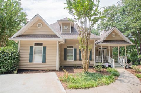 139 W Waters Edge Lane