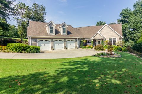 220 Winding Oaks Drive