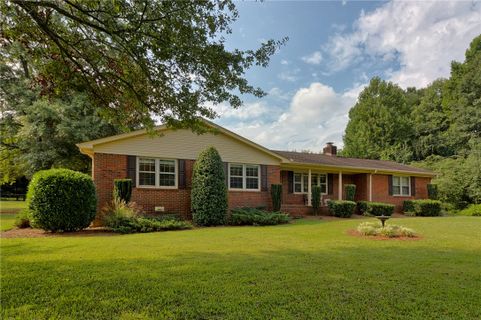 118 Forest Park Drive sold home in Forest Park Sub, Easley, SC