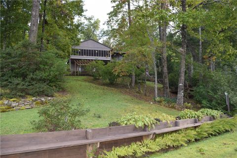 304 Whitewater Lake Road sold home in Whitewater Lake, Tamassee, SC