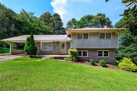 419 Arrowood Circle