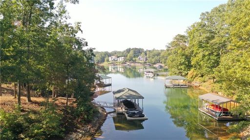 Lot #50 Four Views Court sold home in Pointe Harbor, Seneca, SC