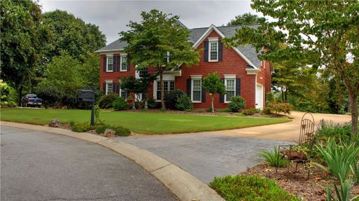 112 Parkside Drive