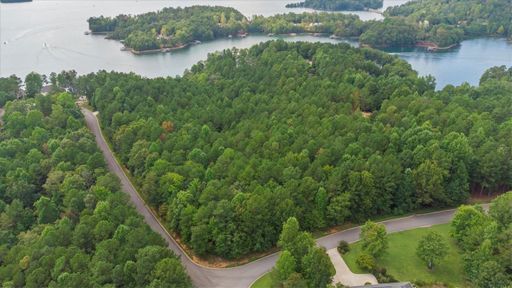 00 Island Drive Lot # 26 sold home in Highland Lake Keowee, Six Mile, SC