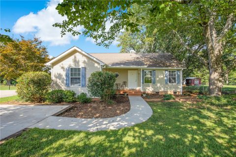 4033 Brookfield Drive