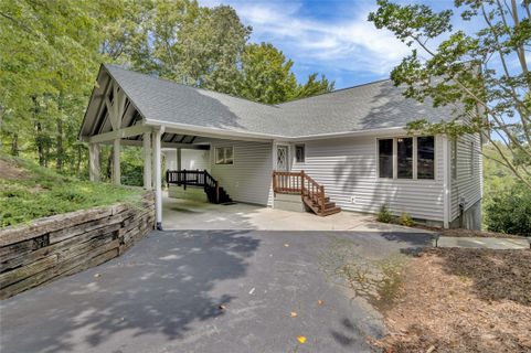 13 Westwind Court