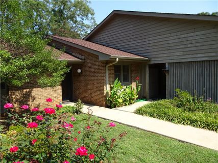 405 Bayberry Lane