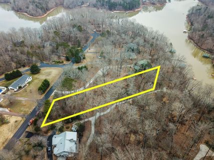 00 Pointe Wildwood Drive sold home in Pointe Wildwood, Seneca, SC