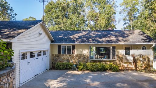 1436 Coneross Point Drive sold home in Coneross Point, Seneca, SC