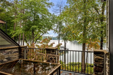 536 Sunset Point Drive